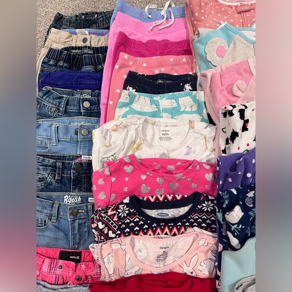 Giant Bundle of 3T Clothing - Amazing condition and all name brands! - Picture 4 of 6